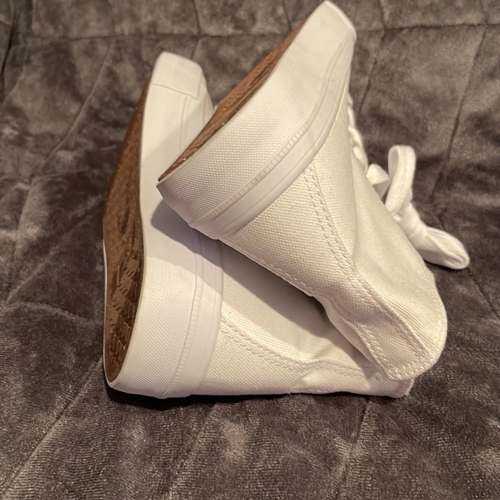 New white high top sneakers - Picture 4 of 4